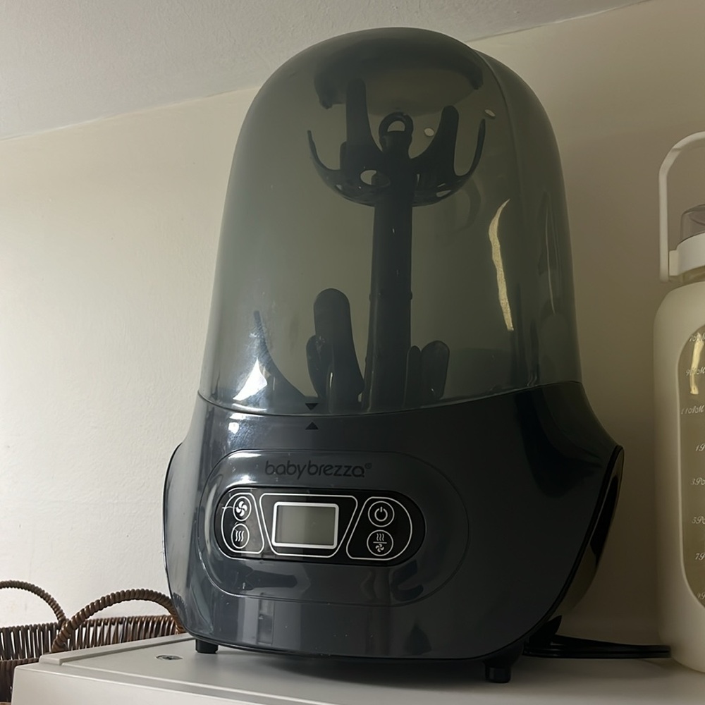 Baby Brezza Baby Bottle Sanitizer And Dryer - Electric Steam Sterilizer - Picture 2 of 3